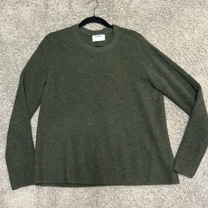 Old Navy crew neck sweater